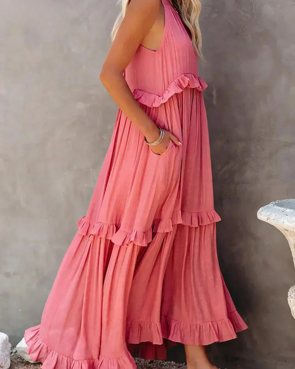 Lorena - Halterneck Dress With Ruffles and Pockets